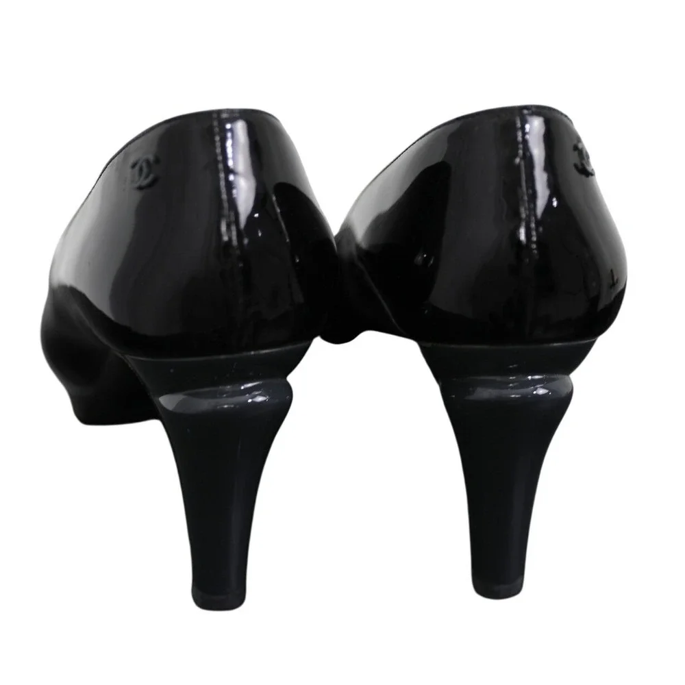 CHANEL patent leather